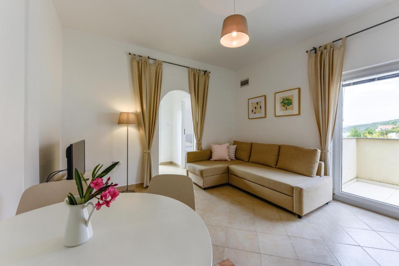 Zara 2 Apartment Kruševo Екстериор снимка